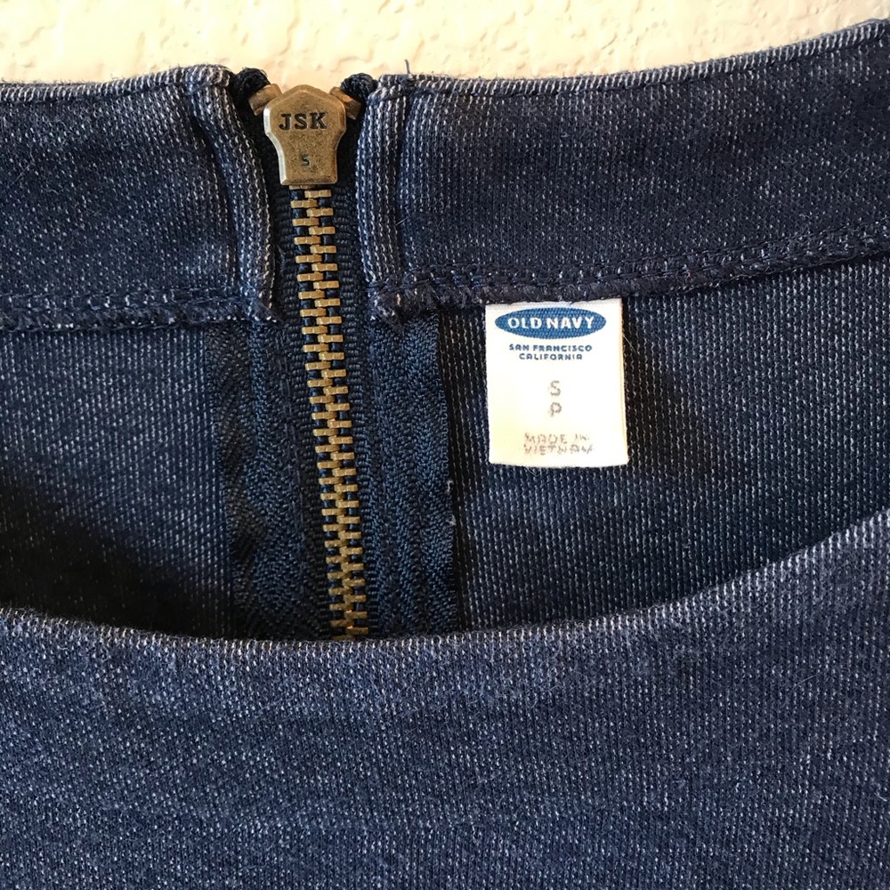 Old Navy Denim Look Cotton Jersey Dress Sheath - Picture 3 of 6